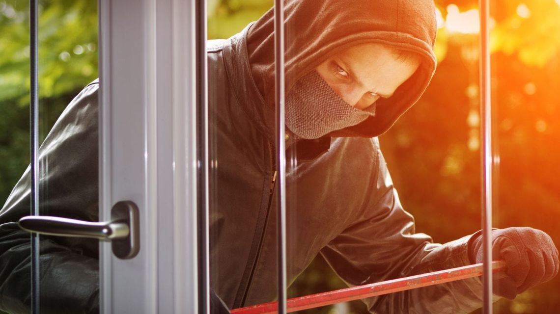 Schalte meinen Scout- Alarm an wenn ich das Haus verlasse