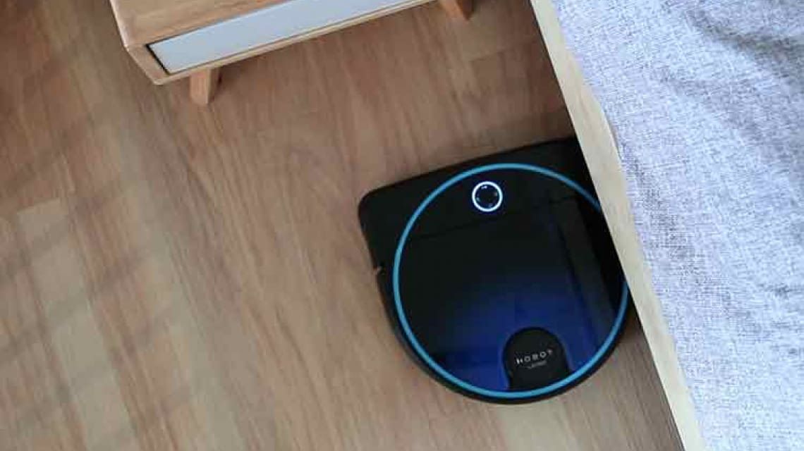 HOBOT LEGEE 7 mit durchdachter D-Form für Ecken und Kanten
