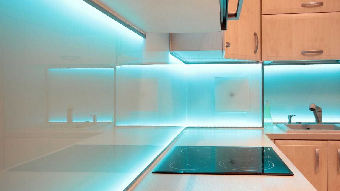 LIFX Blau LED Facebook