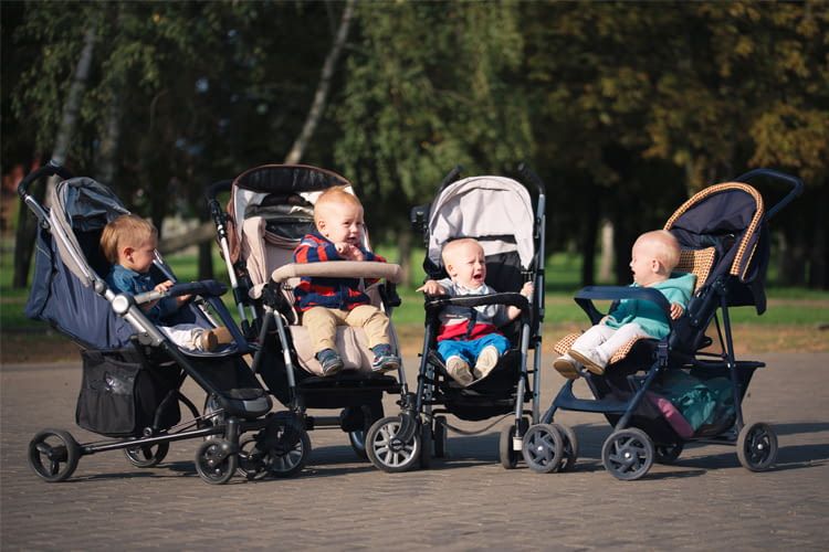 Mit einem Buggy entdecken Kinder sicher ihre Umgebung