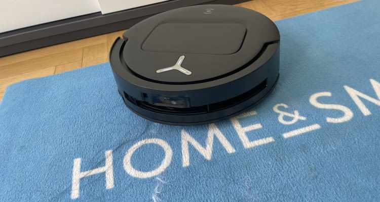 DEEBOT T80 OMNI reinigte unseren Test Teppich mit überragendem Ergebnis