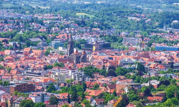 Trova installatori e fornitori di wallbox e stazioni di ricarica a Reutlingen e dintorni
