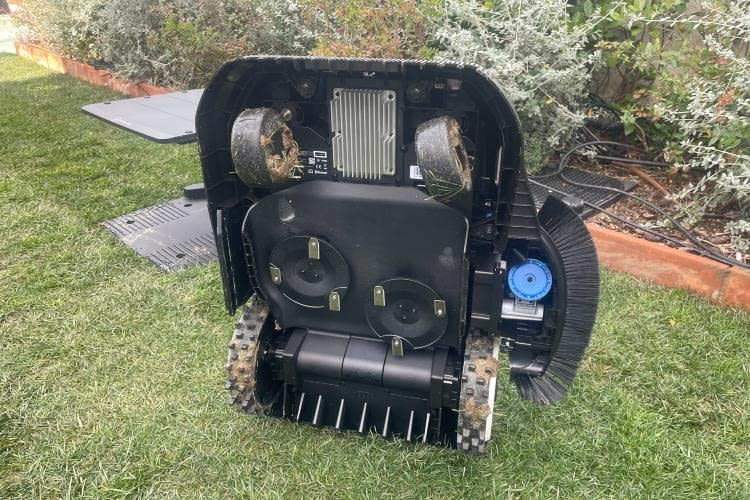 Die gro&szlig;en PRO-Modelle verf&uuml;gen &uuml;ber eine Doppelscheibe