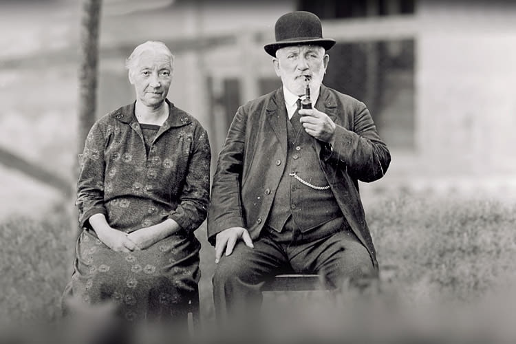 Dieses Bild von Emma und August Bremicker stammt aus den 1920er Jahren