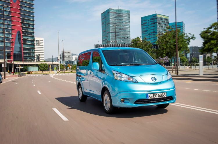 Der Nissan e-NV200 Evalia ist als familientauglicher Van mit bis zu 7 Sitzen lieferbar. 