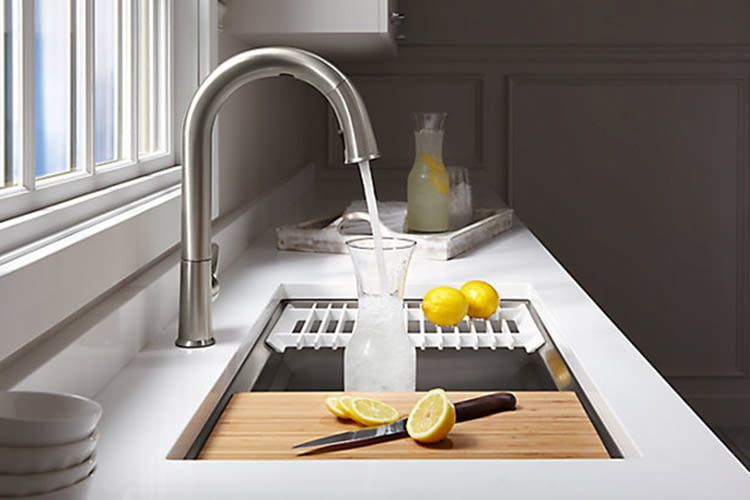 CES 2018: KOHLER lässt Amazon Alexa in Bad und Küche dienen