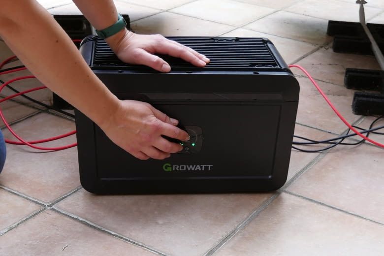 Growatt NOAH 2000 ist sehr kompakt und einfach bedienbar