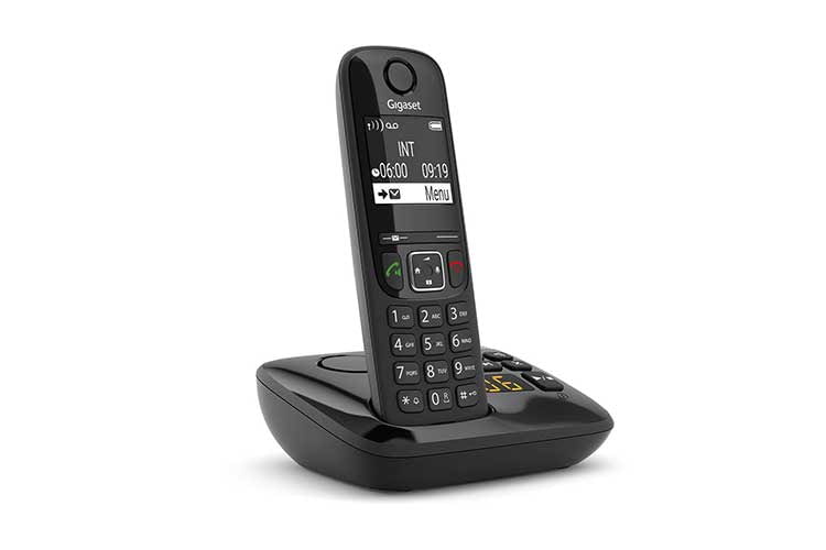 Das DECT-Telefon Gigaset AS690A kommt mit in der DECT-Basisstation integrierten Anrufbeantworter