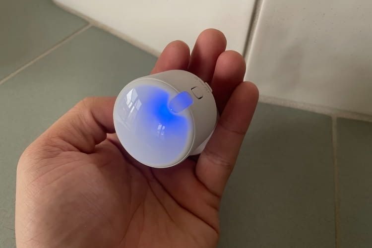 Ein blaues blinken zeigt den Kopplungsmodus an