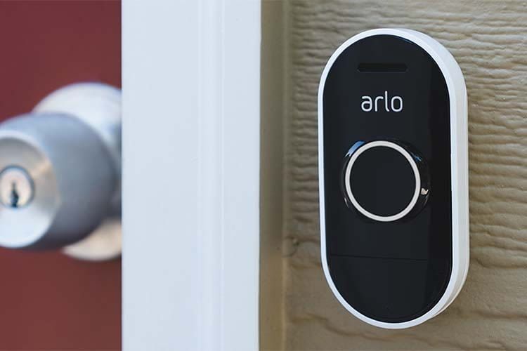 Benötigt für den Betrieb eine Arlo Basisstation: Arlo Audio Doorbell