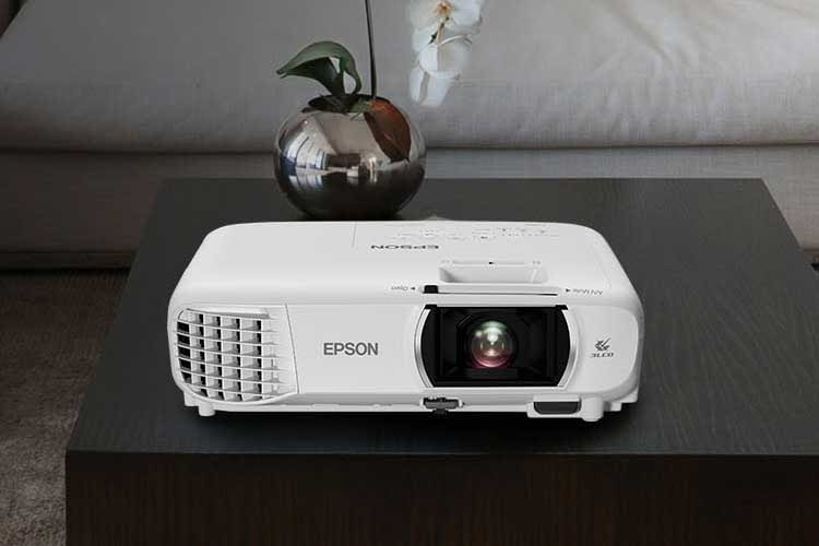 Epson EH-TW750 projiziert kräftige Farben dank 3LCD-Technologie