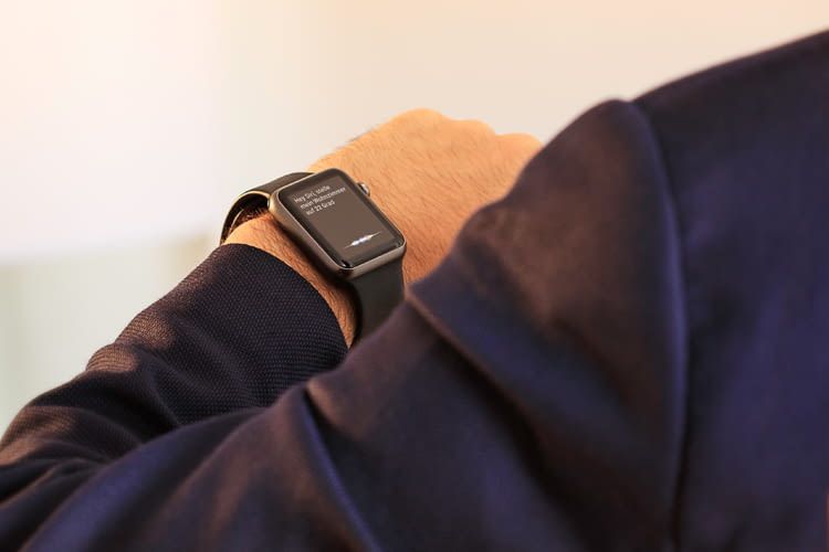 Grazie all'accesso remoto, Eve Thermo può essere utilizzato per regolare la temperatura anche in viaggio.