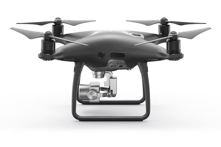 Die DJI PHANTOM 4 PRO+ V2.0 Drone richtet sich an Drohnenflug-Semi-Profis und -Experten