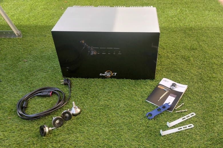 Hier ist der Lieferumfang der von uns genutzten Basis-Variante zu sehen