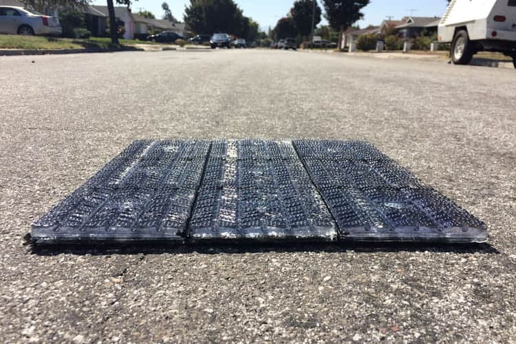Solmove consente di installare il fotovoltaico su superfici orizzontali come strade e vialetti.
