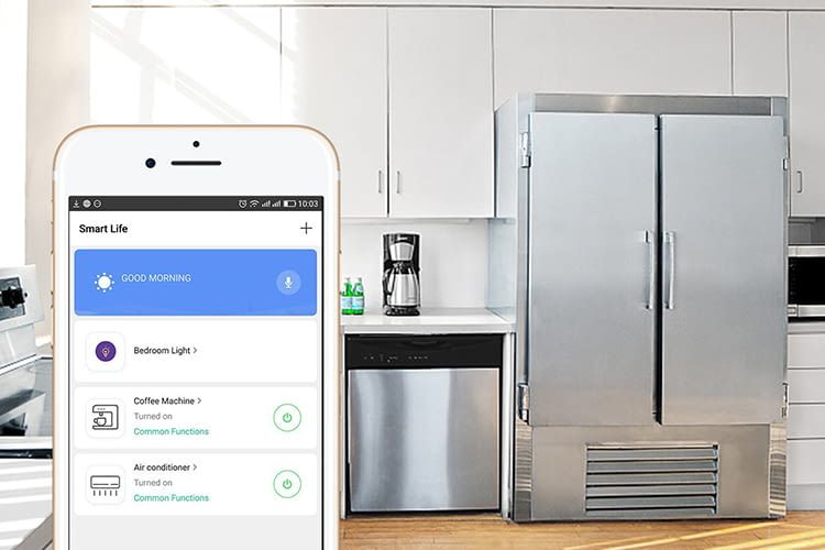 In die Küche kommen, wenn der Kaffee frisch gebrüht ist. Dank der Zeit- und Appsteuerung der Maxcio WLAN-Steckdose Realität.
