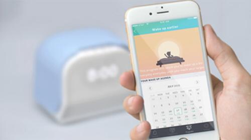 Der smarte Wecker Kello mit der dazugehörigen Smartphone App