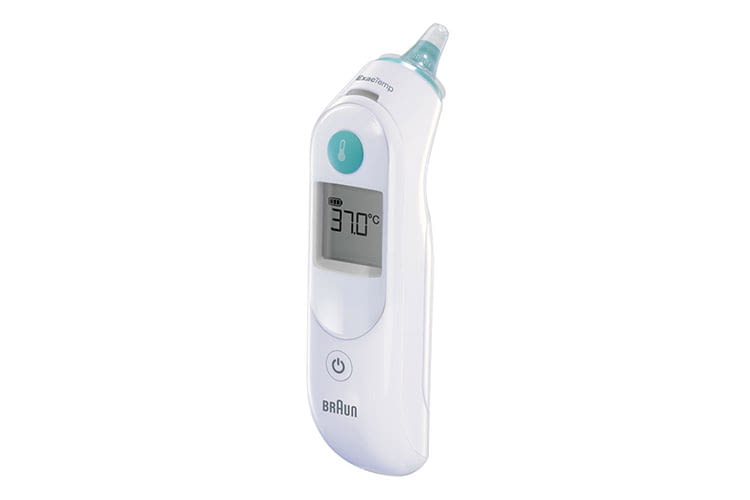 Das Braun ThermoScan 5 Fieberthermometer misst per Infrarot präzise am Ohr