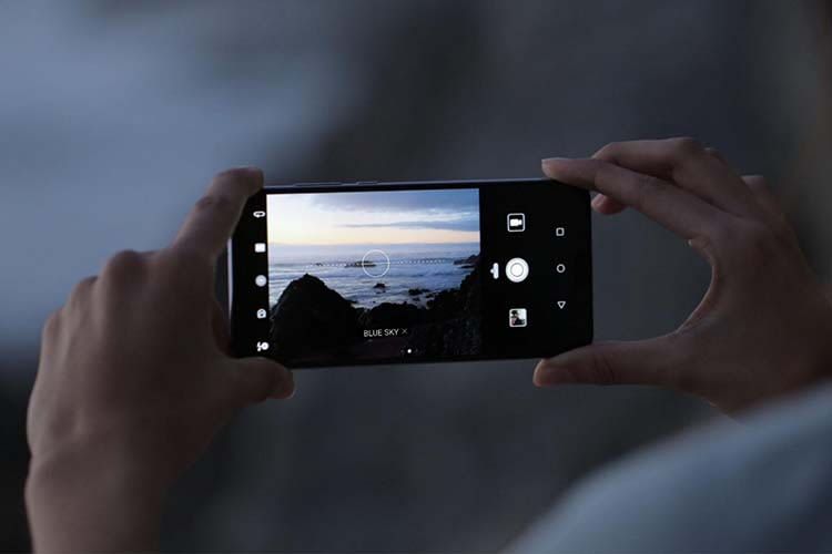 Dank lichtstarker Leica-Objektive und KI-Unterstützung für Nacht-Fotografie macht HUAWEI P20 auch bei wenig Licht gute Fotos