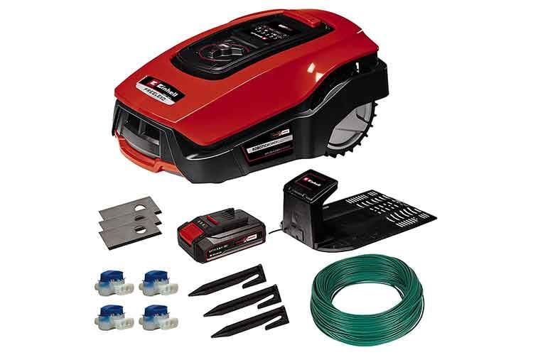 I tosaerba robotizzati Einhell FREELEXO sono venduti in versione kit con batteria e accessori di installazione inclusi.
