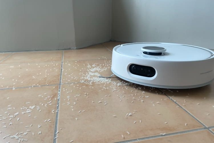 Im Test konnte der SwitchBot 48 Gramm von 50 Gramm Reiskörner wieder einsaugen