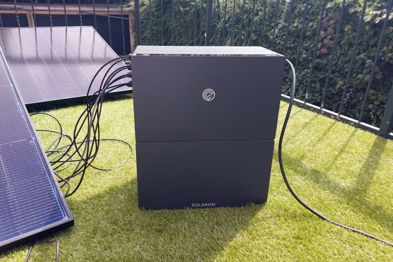 Plug and Play Speicher wie dieses Solakon Modell darf jeder selbst anschließen