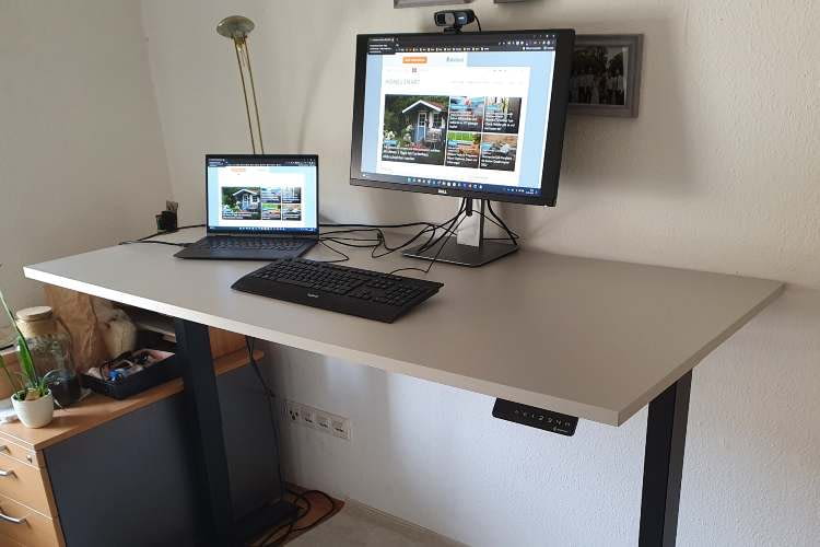 Mit einer maximalen Höhe von 127 Zentimetern eignet sich der Desktopia Pro auch für große Menschen