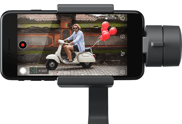 DJI OSMO MOBILE 2 erlaubt das Zoomen vom Gimbal-Griff aus