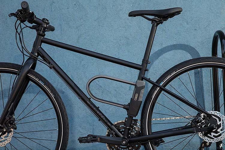 Niemals ohne! Wer Fahrrad, E-Bike oder Pedelec schützen will, sollte nie ohne Fahrradschloss unterwegs sein