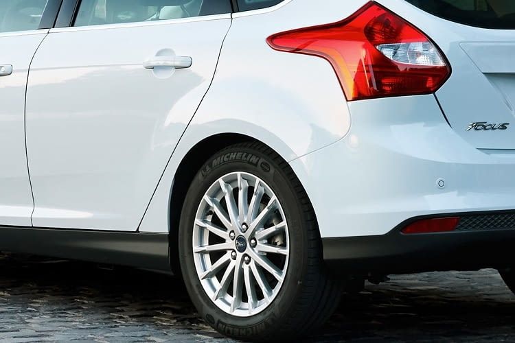 Der Ford Focus Electric ist ein tolles Elektroauto für Pendler und Fahrten in der Stadt