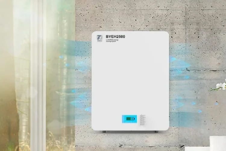 BENY prduziert auch leistungsstarle Solarspeicher mit einer Kapazität von bis zu 100Ah
