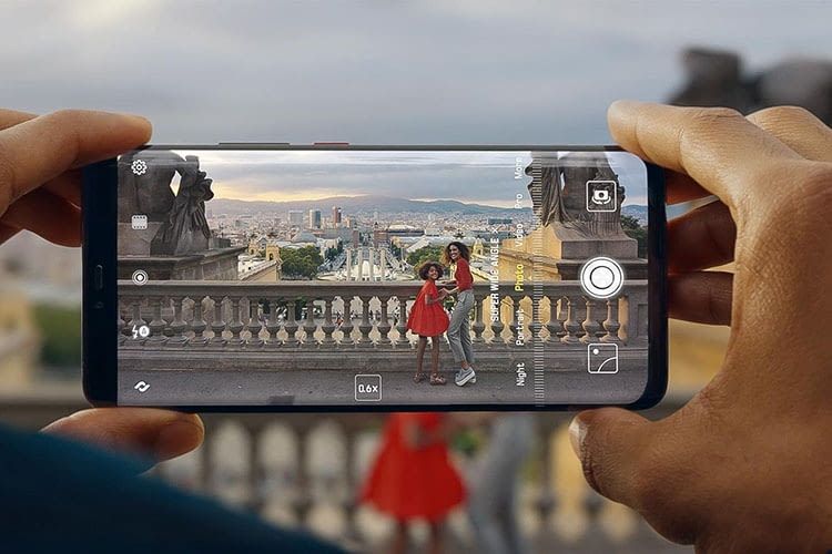 HUAWEI Mate20 Pro Smartphone mit Ultraweitwinkel-Objektiv