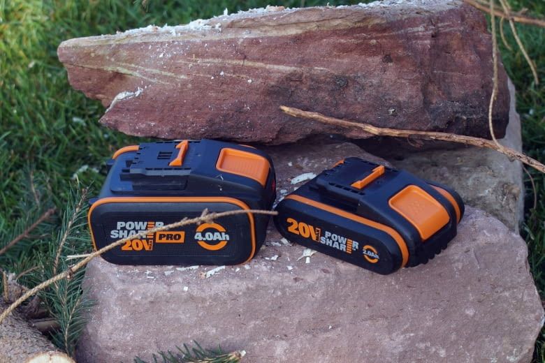 Hier sind zwei Akku-Varianten aus unseren Tests zu sehen