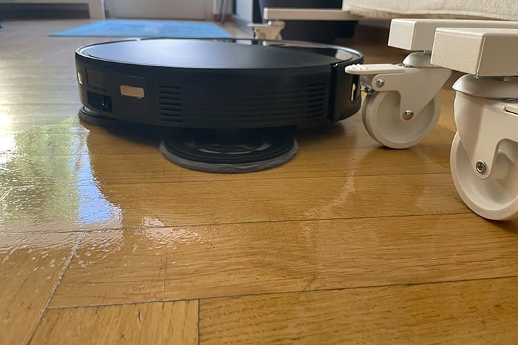 Roborock Saros 10R lieferte ein gutes Wischergebnis mit vielfältigen Einstellungen
