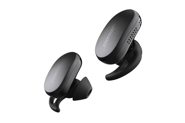 Die Bose QuietComfort Earbuds sitzen sicher im Ohr und verfügen über eine sehr gute ANC-Funktion