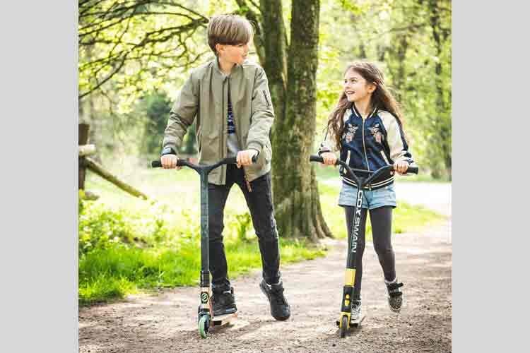 Kinder Smartwatches gibt es für Jungs und Mädchen unterschiedlicher Altersklassen