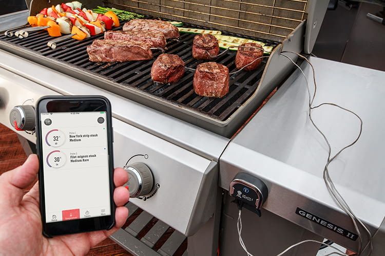 Smarter Grill? Kein Problem: mit iGrill3 lassen sich die Genesis II-Modelle mit dem Smartphone verknüpfen