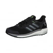 The Adidas Supernova running shoe with rubber sole is also suitable as an all-rounder for training runs