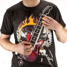 Luftgitarre mal anders! Mit 12 Dur-Akkorden und Lautstärkeregler verwandelt dieses Gadget ein T-Shirt in eine Gitarre.