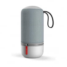 Kleiner Bluetooth Lautsprecher mit MultiRoom, 360 Grad Sound und Alexa. Bis zu 12 Stunden Akkulaufzeit.
