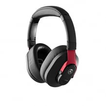 Cuffie over-ear pieghevoli con elevata connettività, suono di alta precisione e cuscinetti in memory foam.