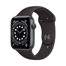 Apple Watch mit integriertem GPS, Messung des Sauerstoffgehalts im Blut, EKG App und Aktivitätstracking.