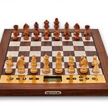 Schachcomputer mit 40 cm Echtholzrahmen und LED Anzeige. Dank ChessLink Verbindung, Spiele mit Gegnern aus der ganzen Welt möglich.