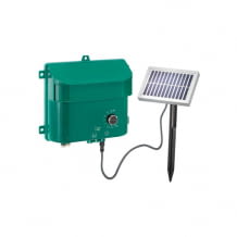 Solar-Komplettset zur Pflanzen-Bewässerung. Mit 15 Sprinklern und integriertem Wasserstandsmesser.