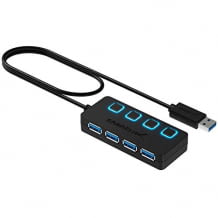 USB 3.0 Hub mit 4 Ports, LEDs und einzelnen Power-Schaltern. Für schnelle Übertragungsgeschwindigkeiten.