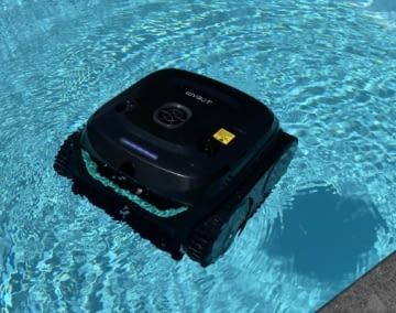 Im Wybot C2 Test fühlten wir dem Können des Poolroboters auf den Zahn