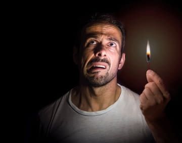 Ohne Strom wird es zuhause schnell dunkel und kalt