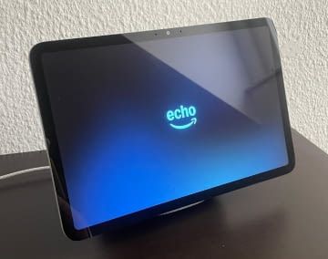 Der Echo Show 11 liefert besseren Sound und einen größeren Display als der Show 8