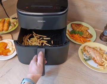 Alle hier gezeigten Lebensmittel haben wir im Test mit dem Airfryer zubereitet