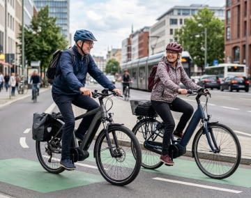 Trekking und City E-Bikes liegen voll im Trend und die Auswahl ist groß. Dieser Ratgeber bringt Licht ins Dunkel.